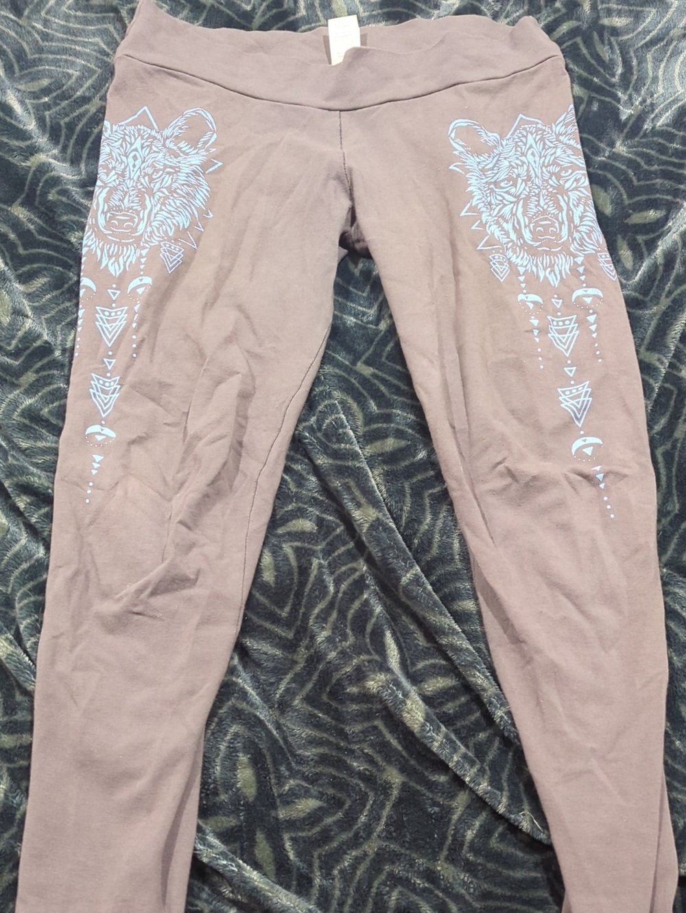 Grey Leggings with Blue Wolf Graphic
